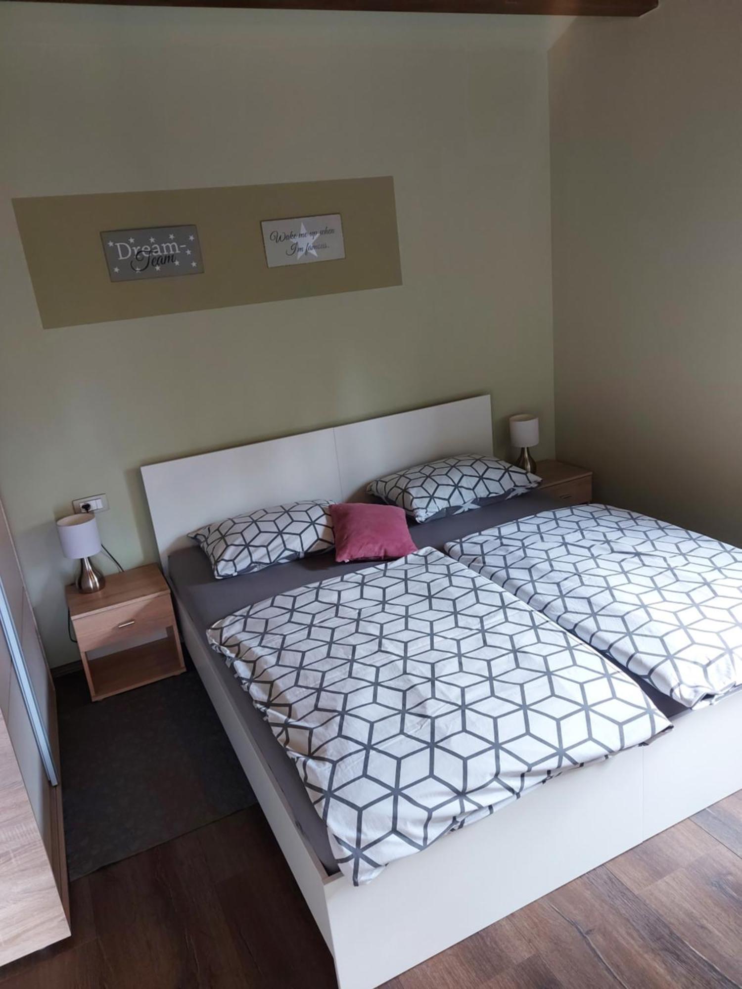 Guest House Flora Pazin Zimmer foto